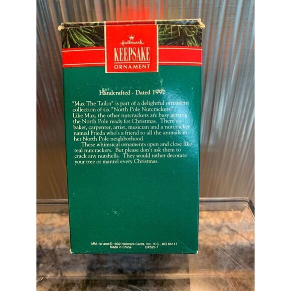 1992 Hallmark Keepsake Ornament Max The Tailor - Picture 2 of 5